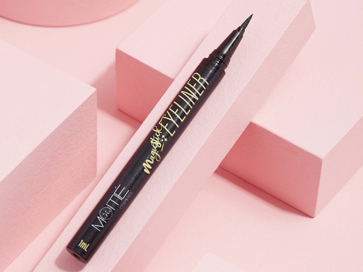 Eyeliner + Eyelash Glue in&nbsp;1!